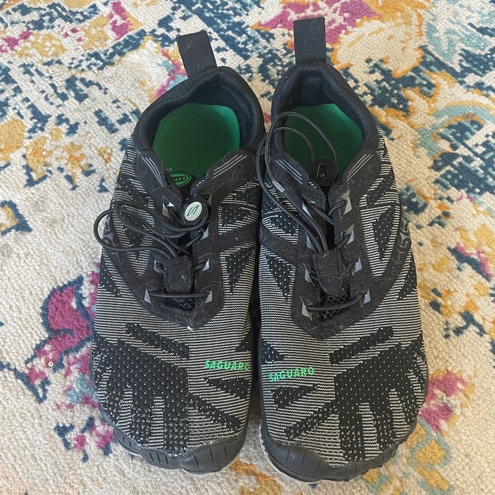 SAGUARO Mens Barefoot Minimalist Shoes Athletic Hiking Water Shoes Men's Size 8